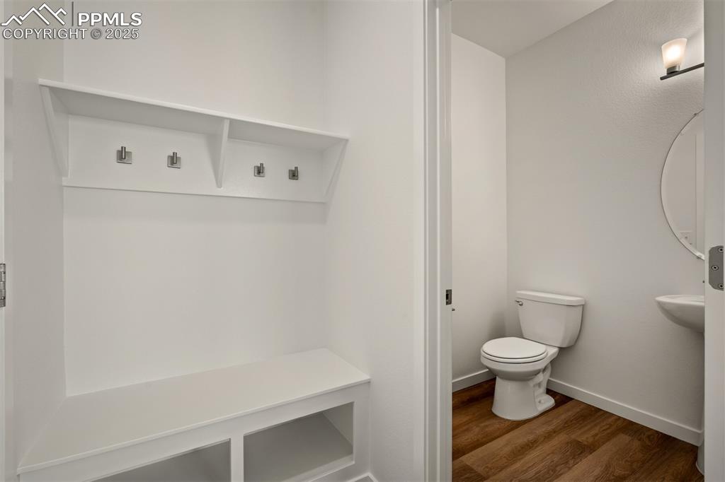 Image 12 of 32: Mud Room
