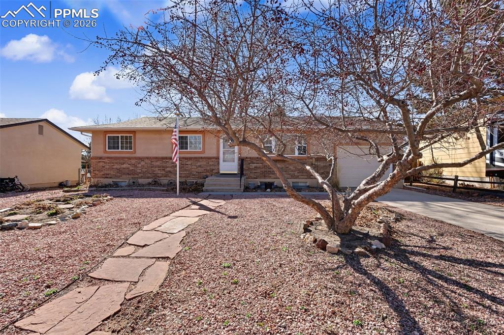 Image 2 of 35: Front of Structure