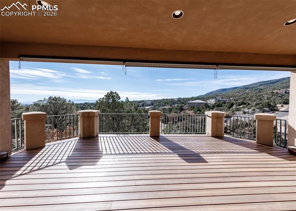 Image 38 of 49: Deck