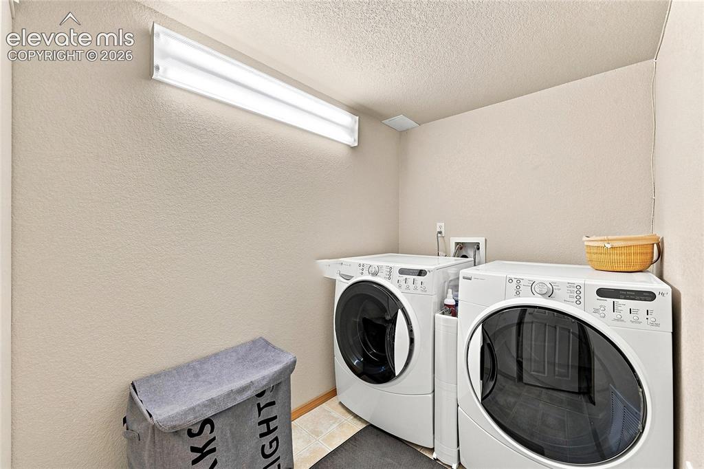 Image 29 of 48: Laundry