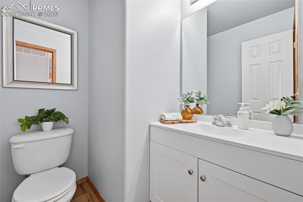 Image 14 of 42: Half bath on main level