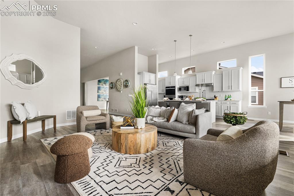 Image 11 of 36: Living Room