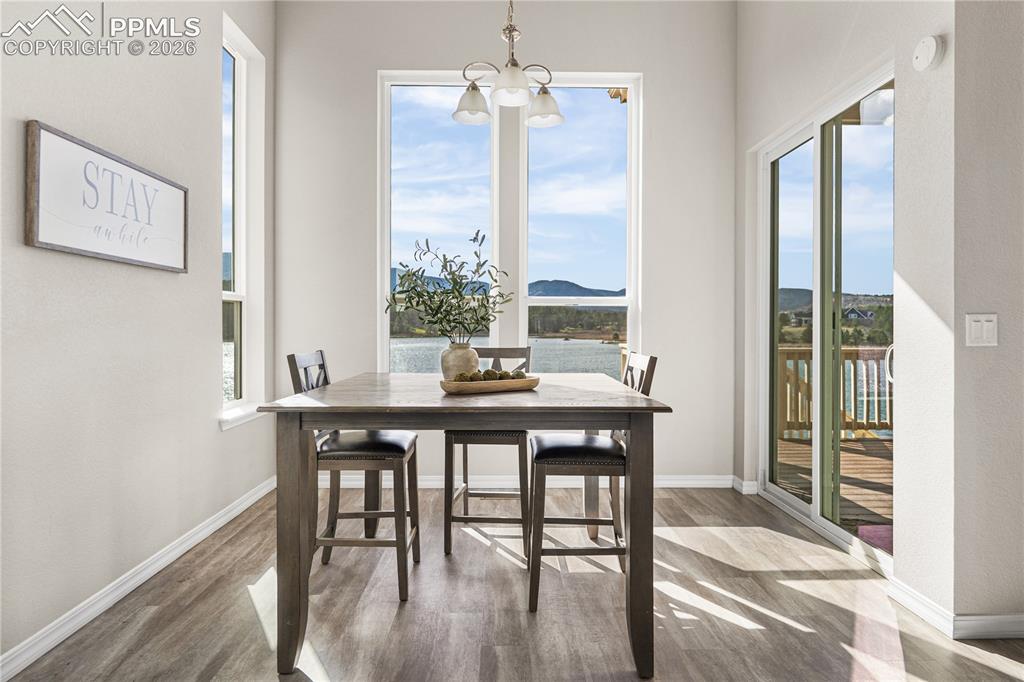 Image 8 of 36: Dining Area