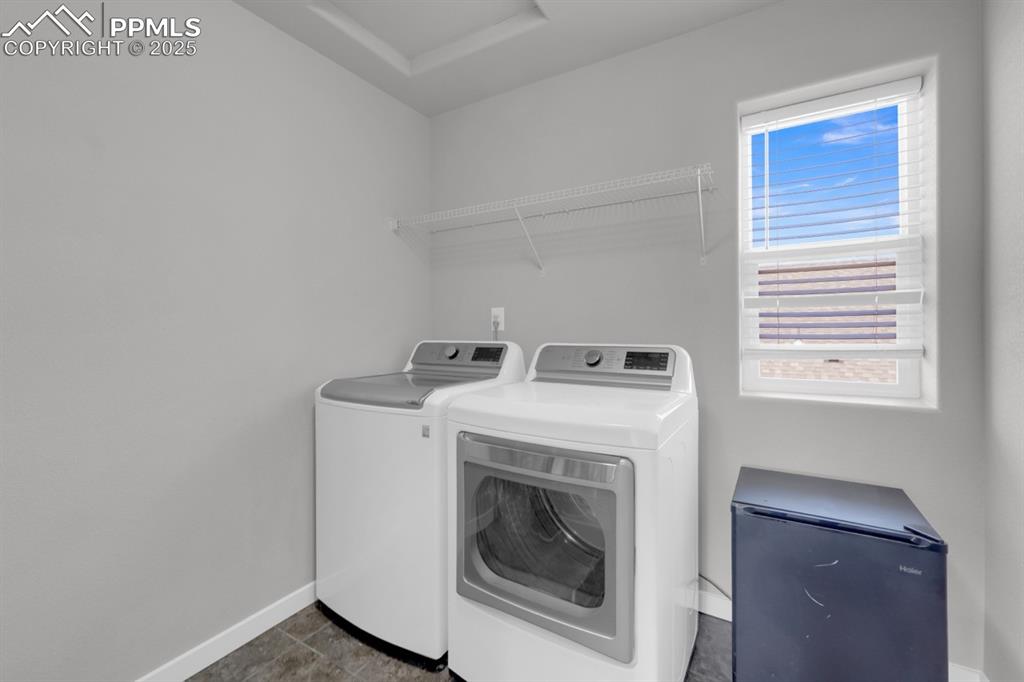 Image 20 of 40: Upper Level Laundry