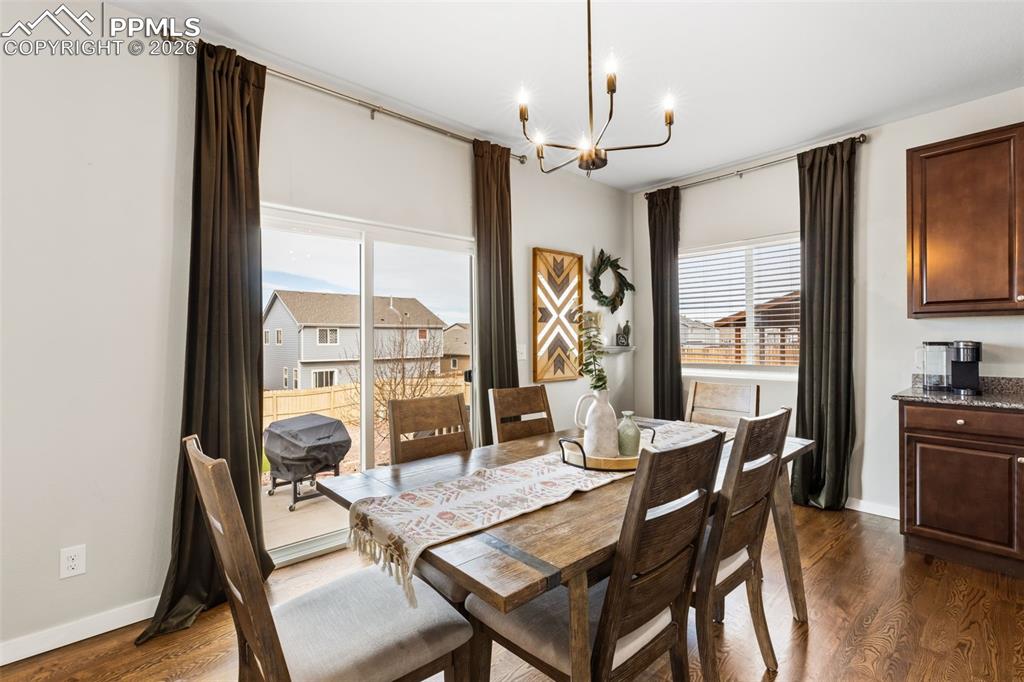 Image 10 of 41: Dining Area