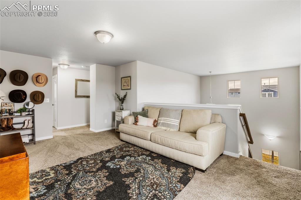 Image 22 of 41: Loft