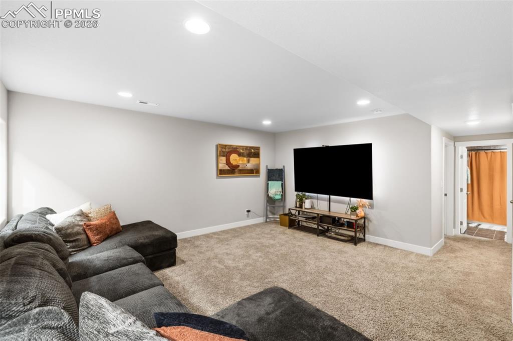 Image 26 of 41: Family Room