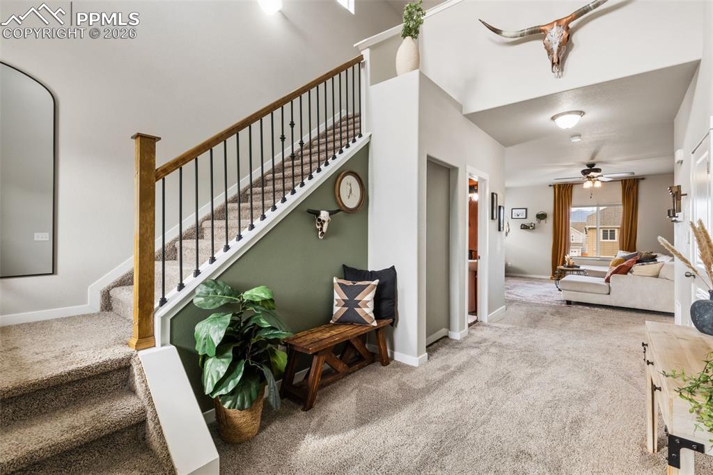 Image 4 of 41: Spacious entrance with vaulted ceiling