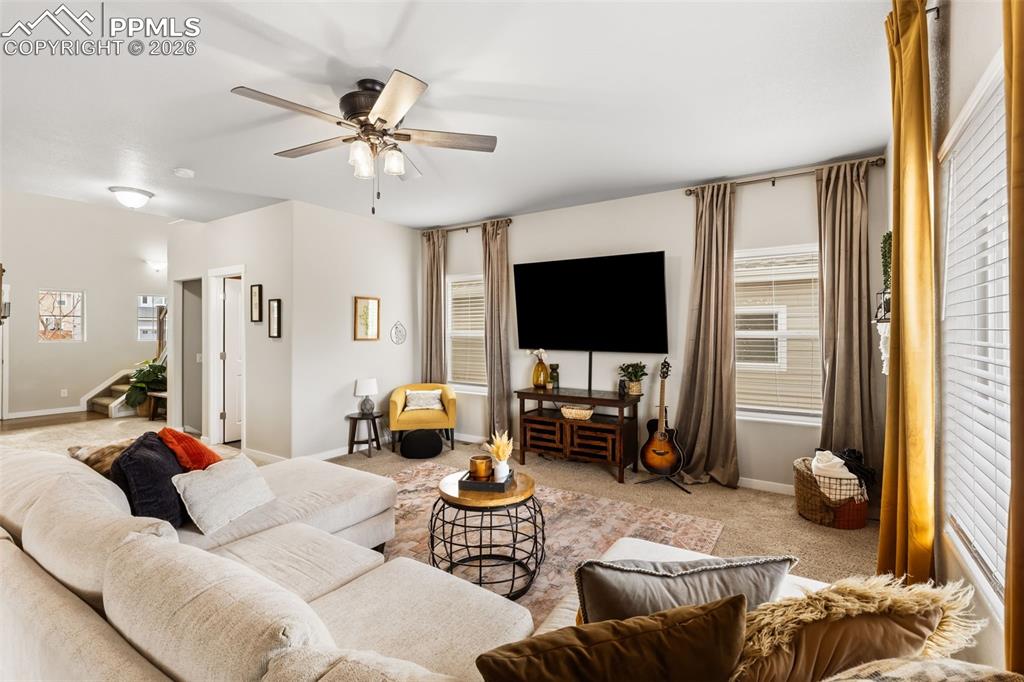 Image 7 of 41: Living Room