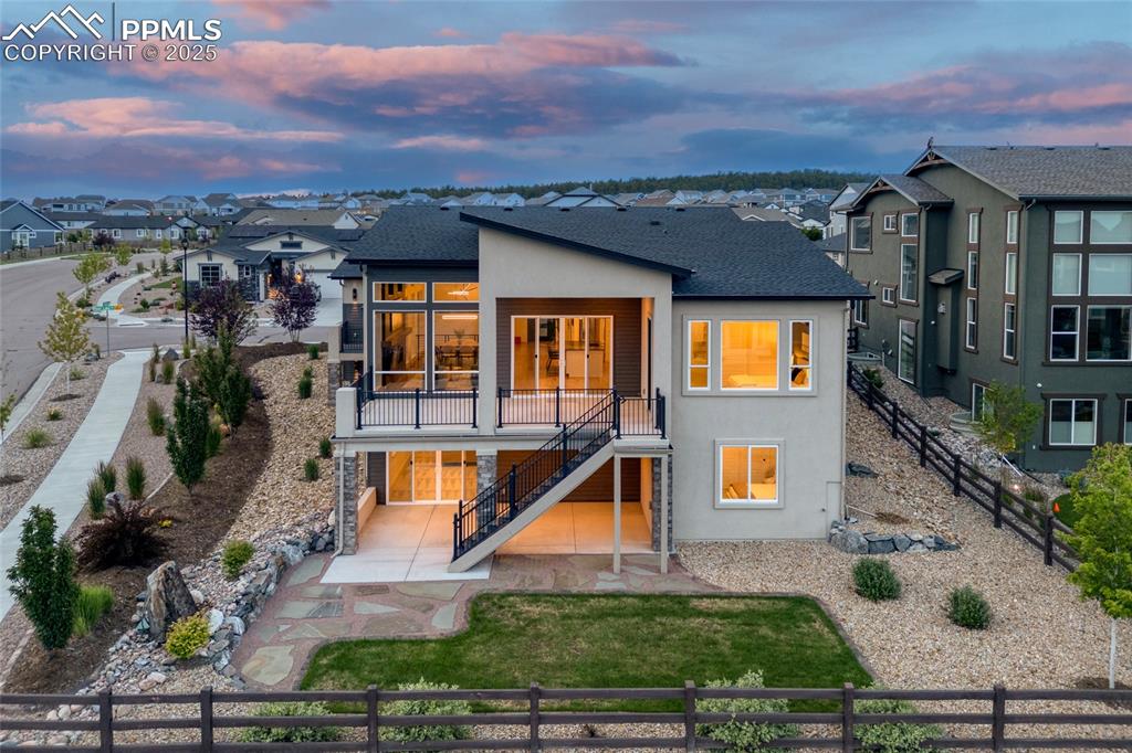 Image 47 of 50: Back of Structure