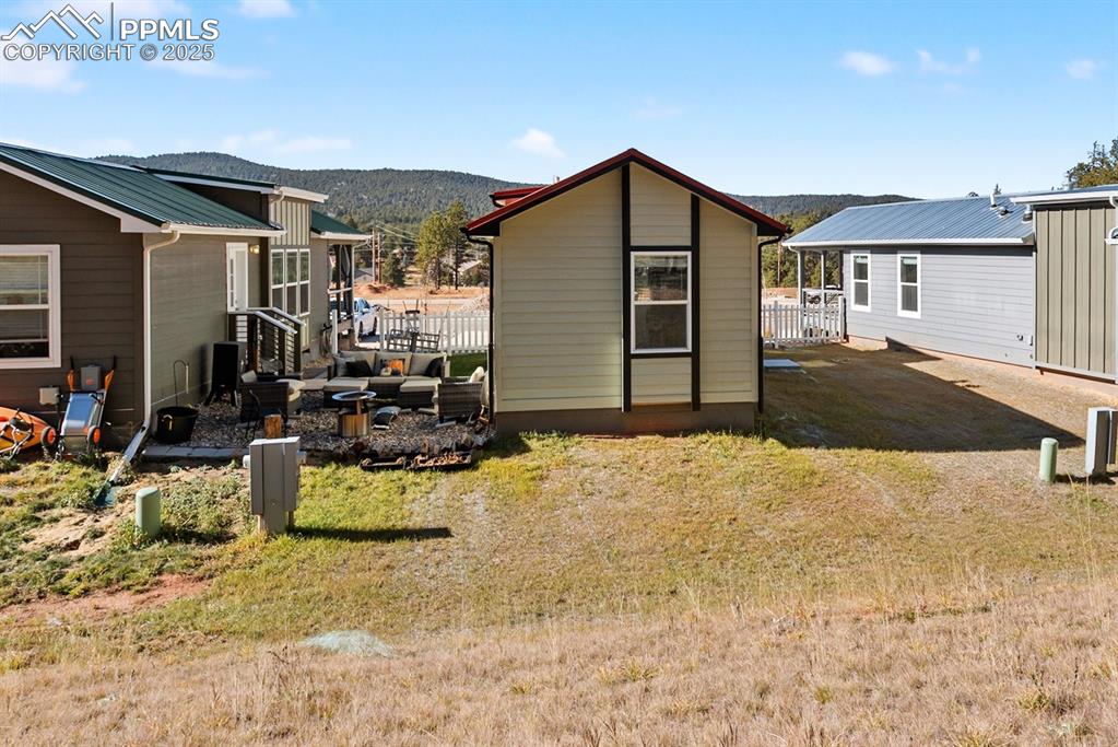 Image 19 of 23: Back of Structure