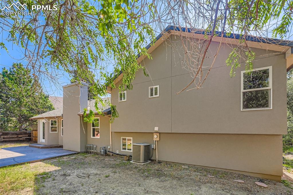 Image 34 of 37: Rear yard and exterior!
