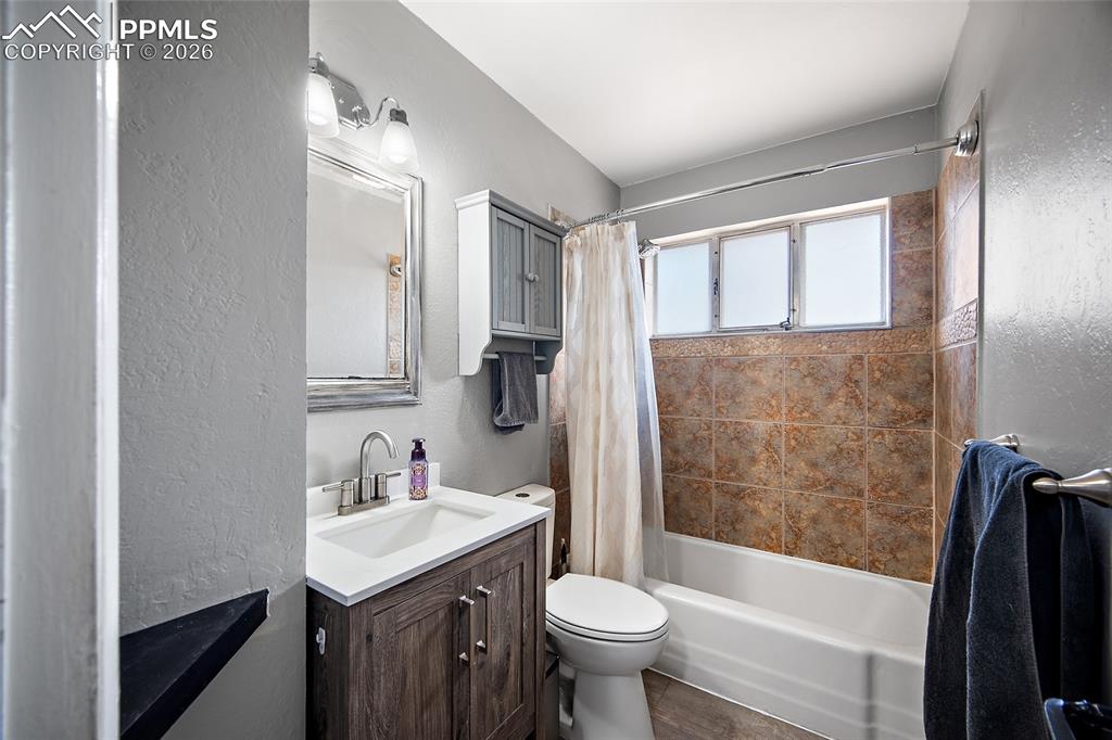 Image 17 of 49: No Description Available