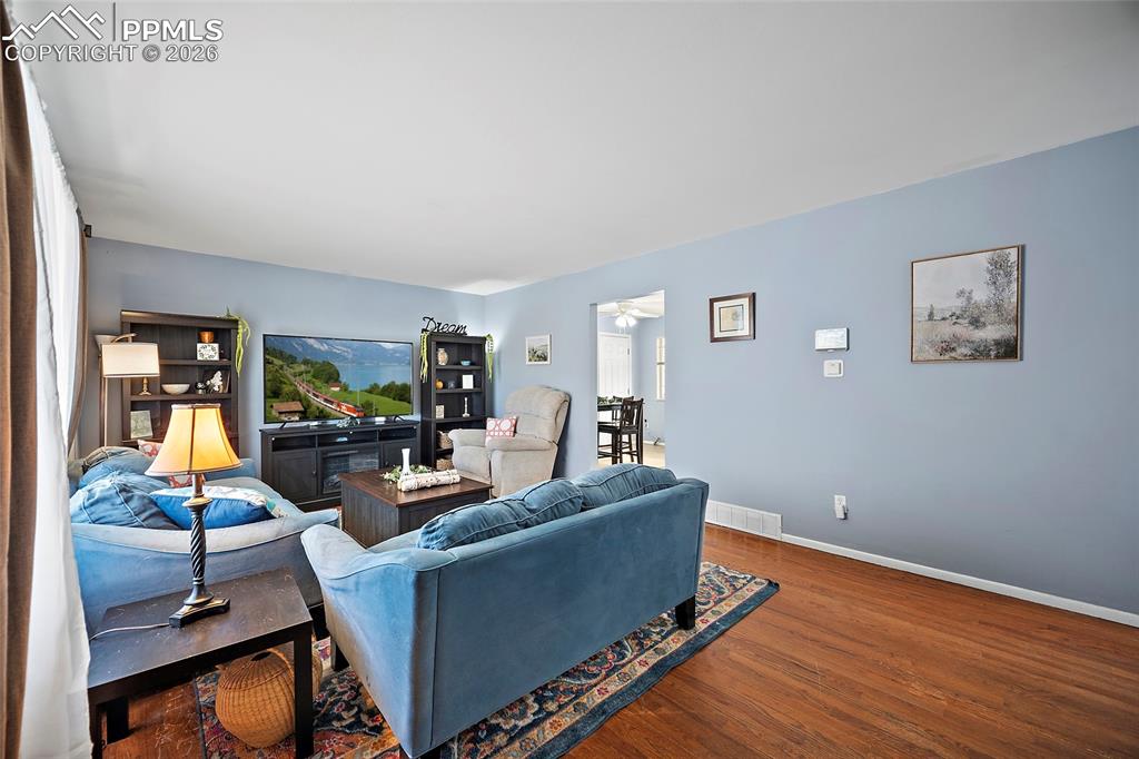 Image 7 of 49: No Description Available