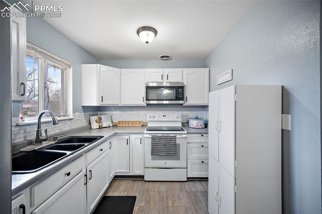 Image 8 of 49: No Description Available