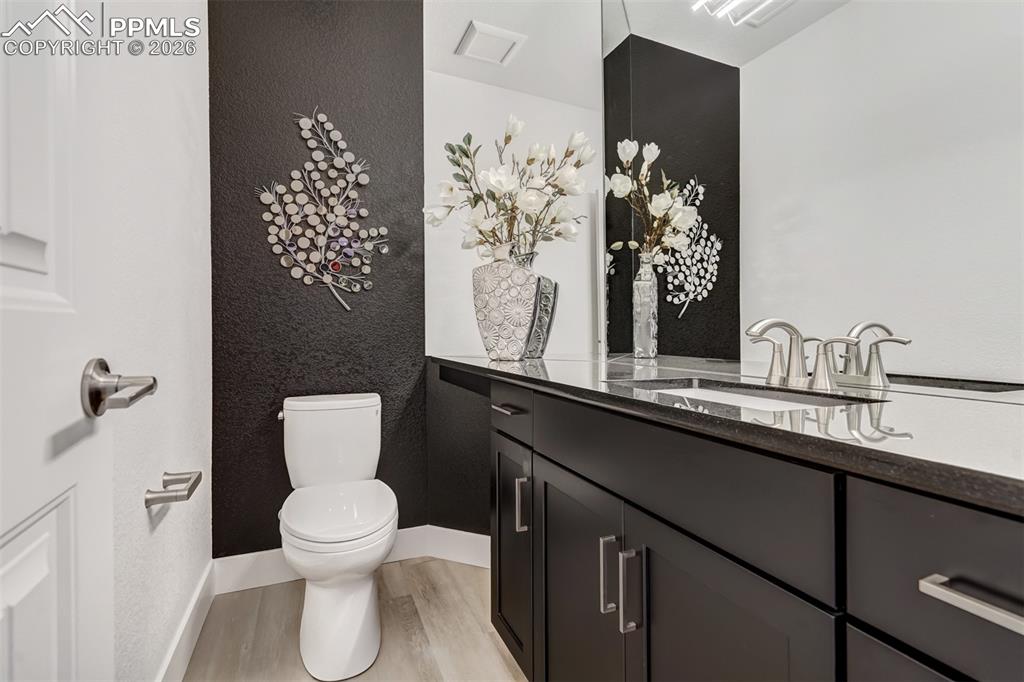 Image 42 of 50: Bathroom