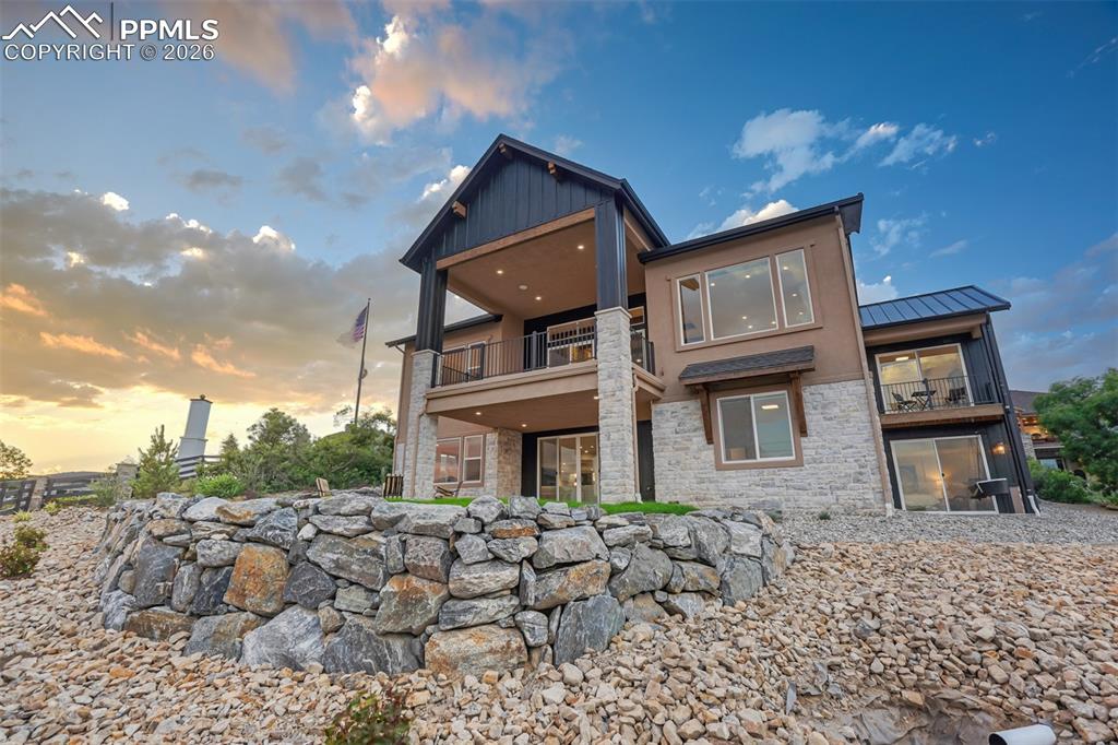 Image 49 of 50: Back of Structure