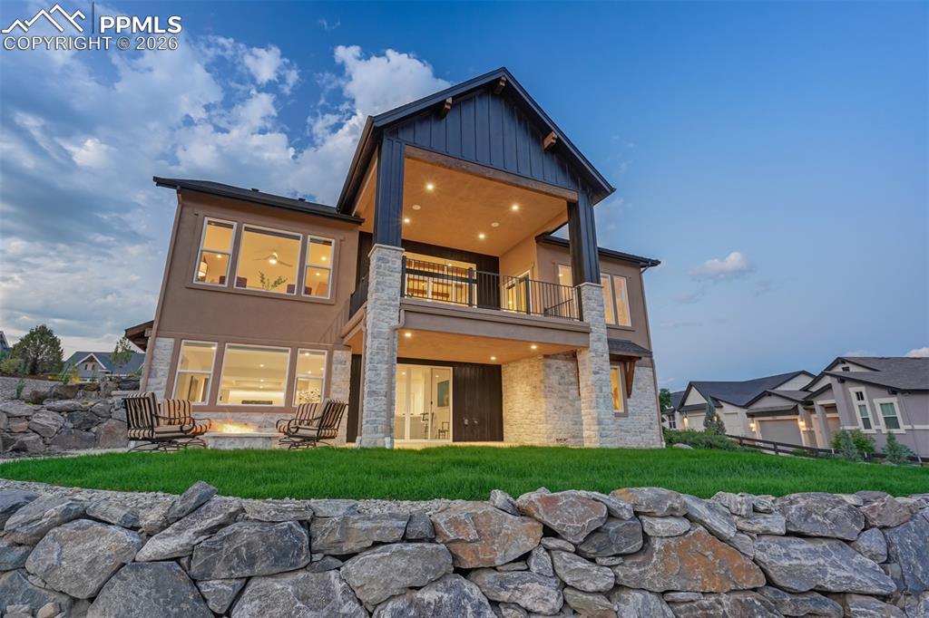 Image 50 of 50: Back of Structure