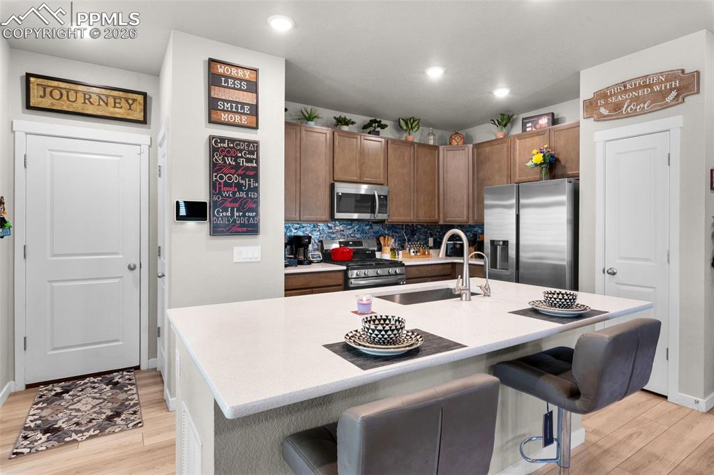 Image 7 of 24: Living Room