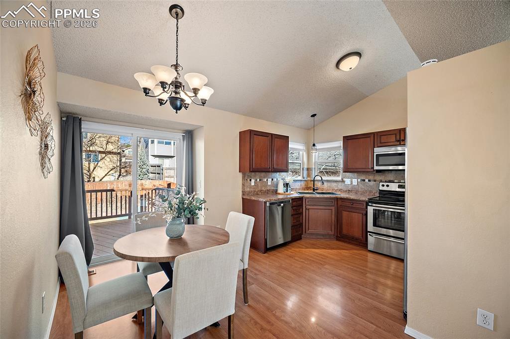 Image 10 of 38: Dining Area