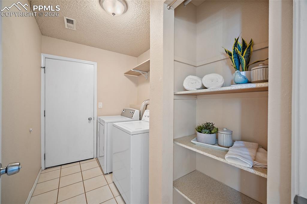 Image 34 of 38: Laundry