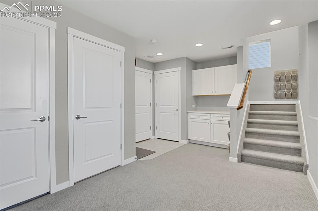 Image 28 of 40: Flex space with its own closet that can be used as a 3rd bedroom , office