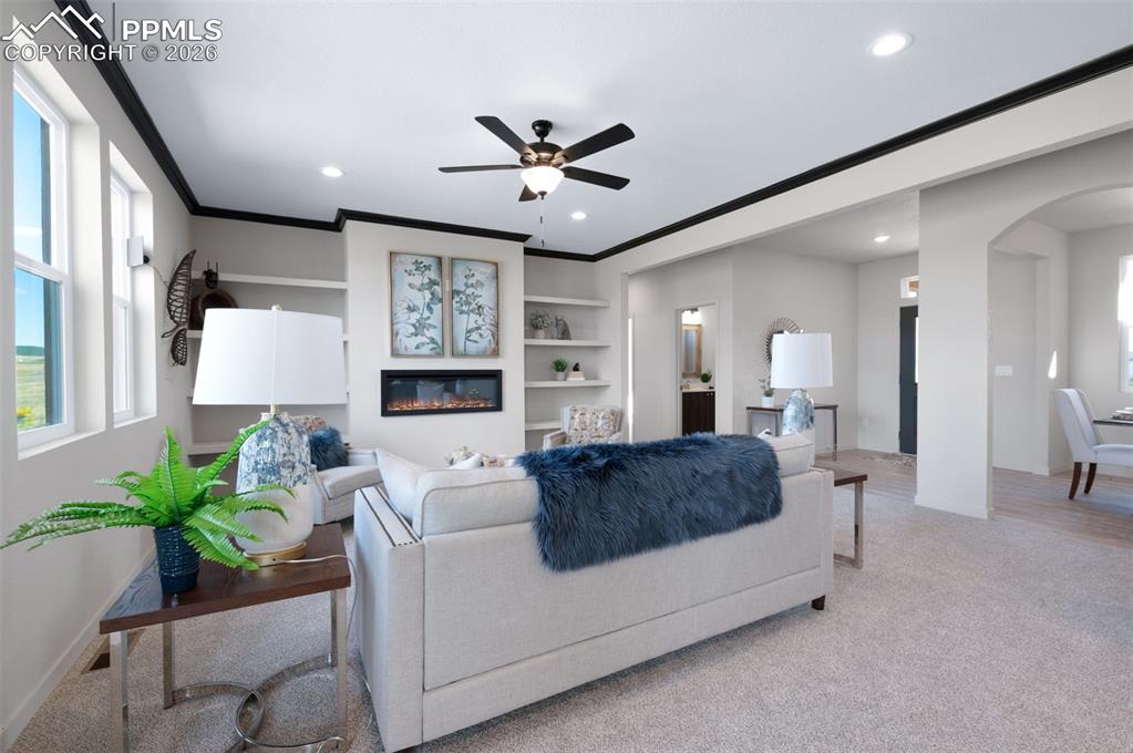 Image 19 of 43: Living Room