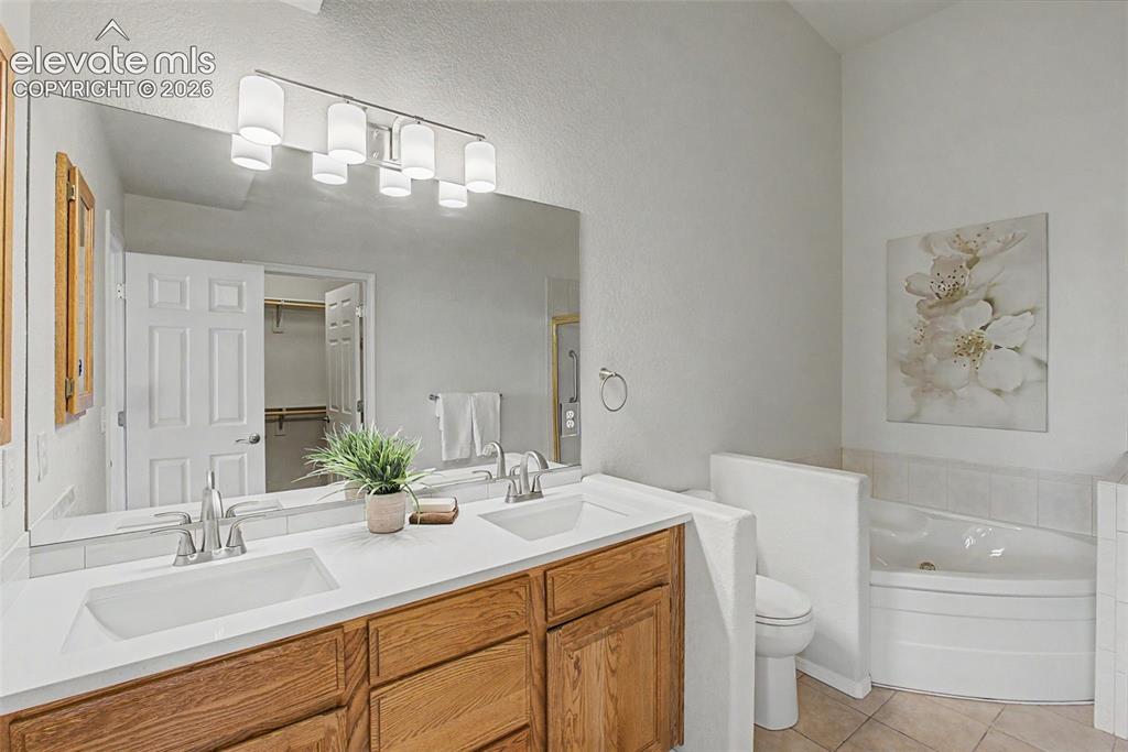 Image 16 of 30: Master Bathroom