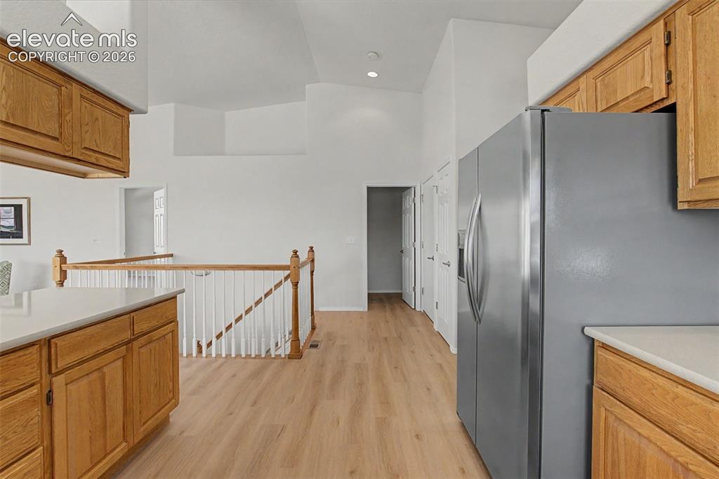 Image 8 of 30: Kitchen