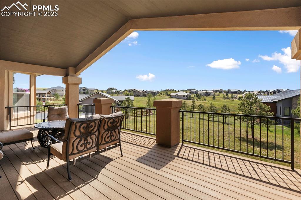 Image 16 of 50: Deck