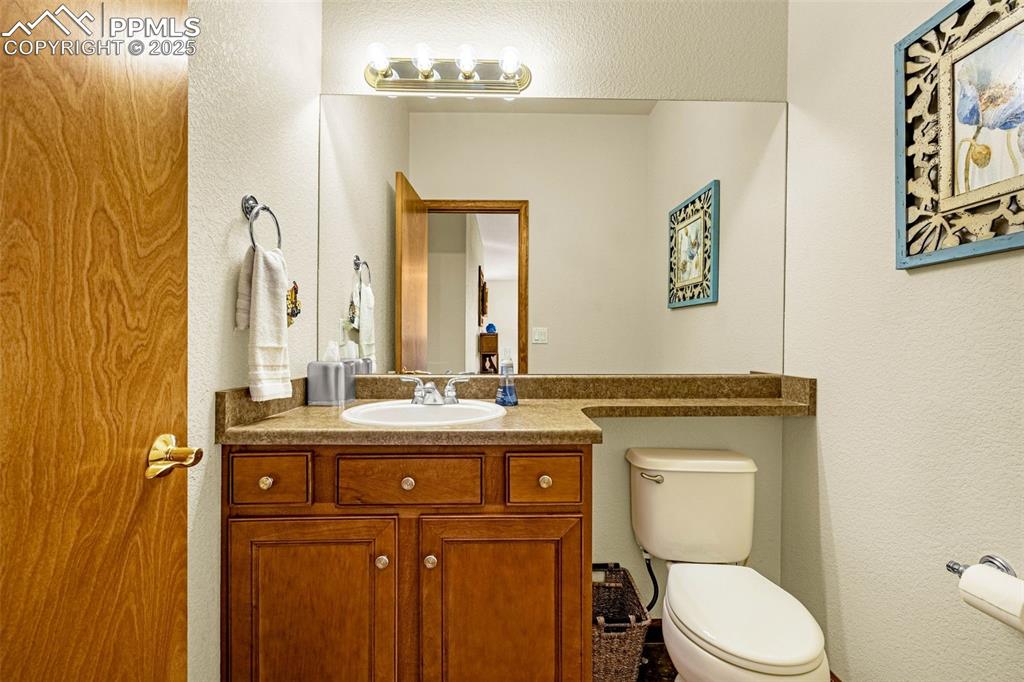 Image 13 of 43: Bathroom