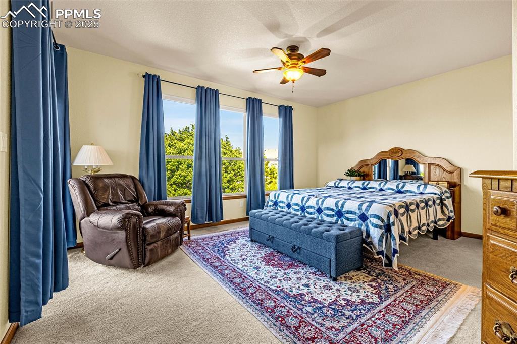 Image 16 of 43: Bedroom