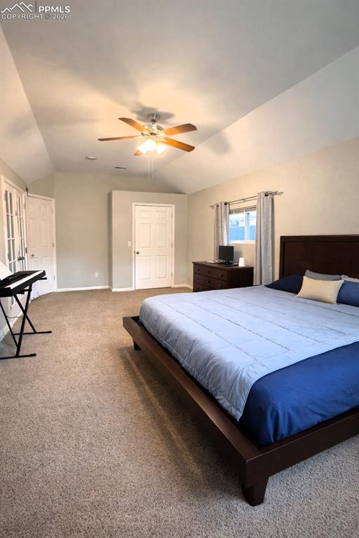 Image 15 of 33: Bedroom