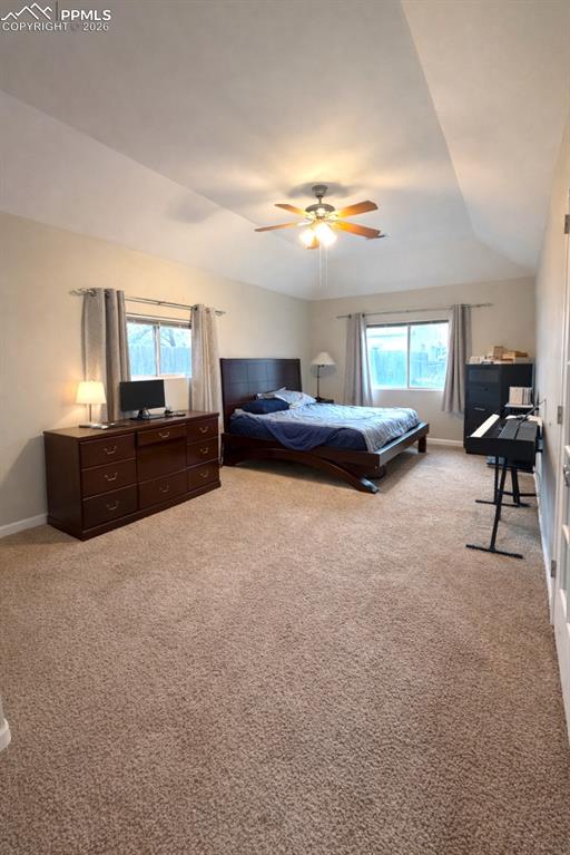 Image 16 of 33: Bedroom