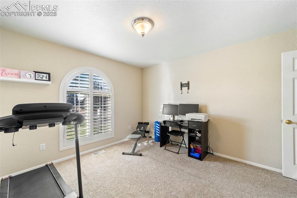 Image 21 of 40: Bedroom