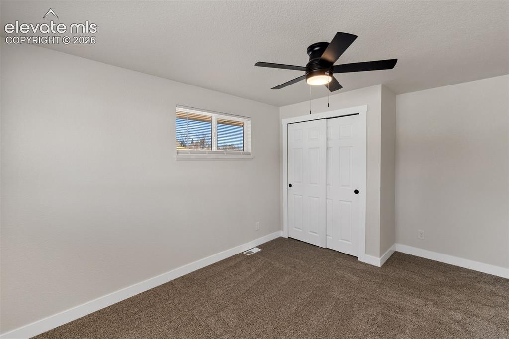 Image 17 of 42: Bedroom