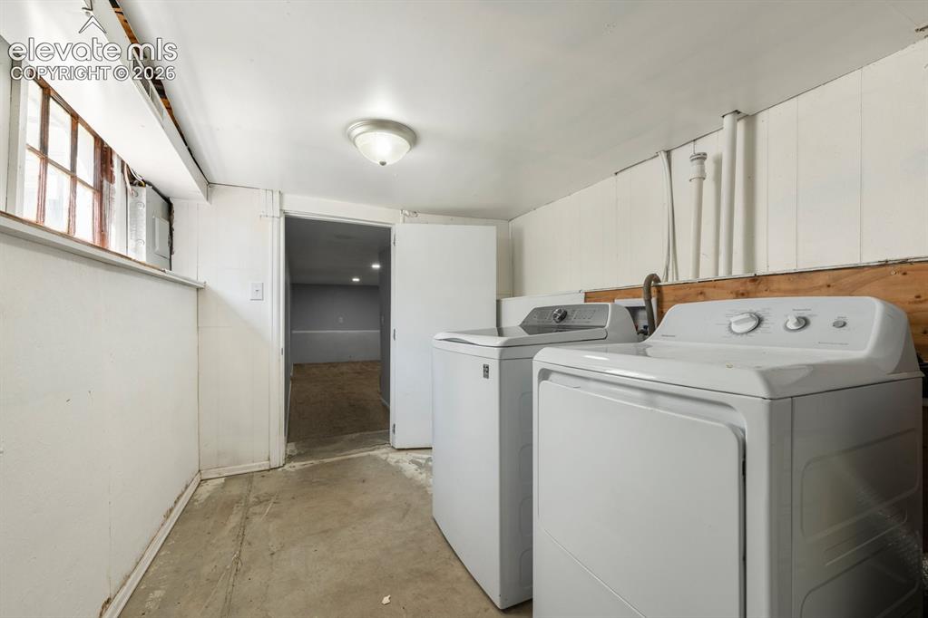 Image 18 of 29: Laundry