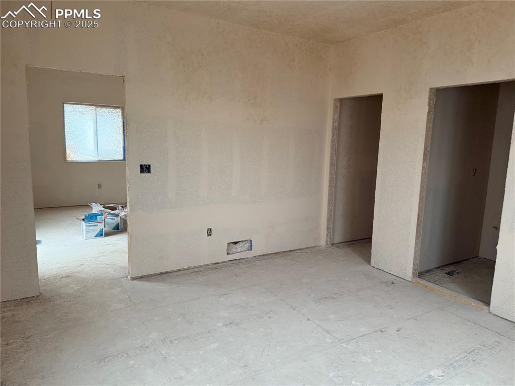 Image 15 of 23: Master Bedroom