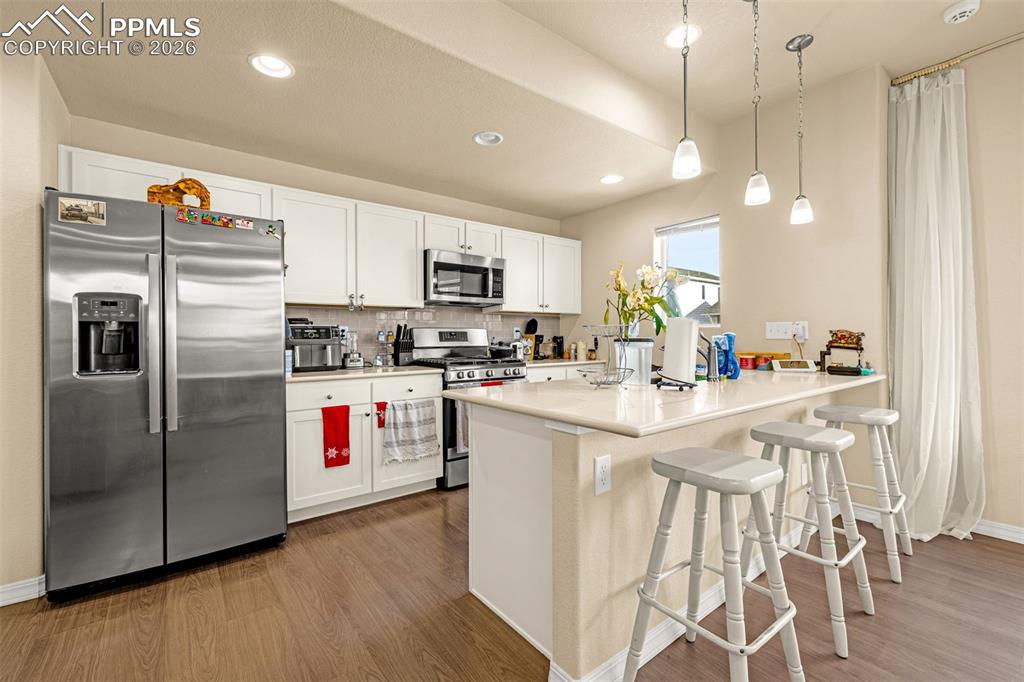 Image 13 of 37: Kitchen