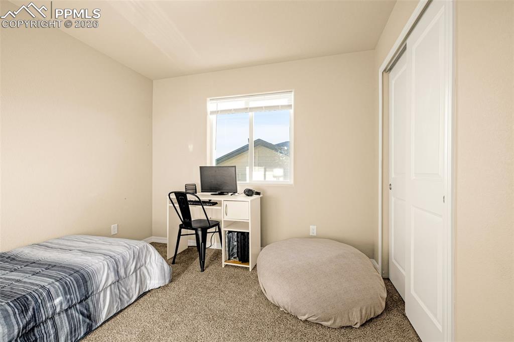 Image 24 of 37: Bedroom