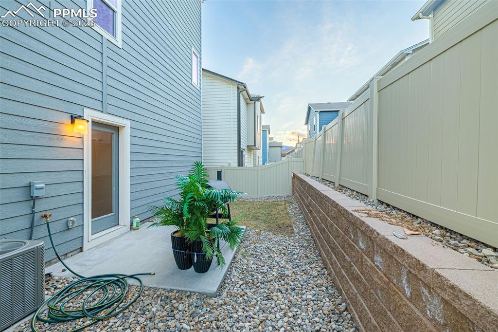 Image 33 of 37: Side of Structure