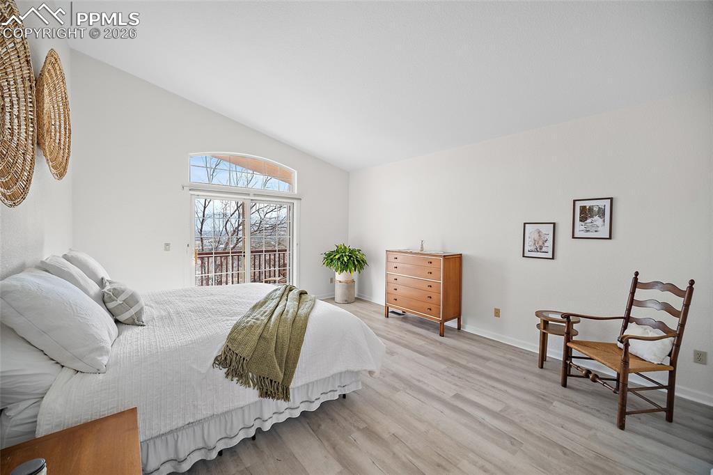 Image 27 of 48: Bedroom