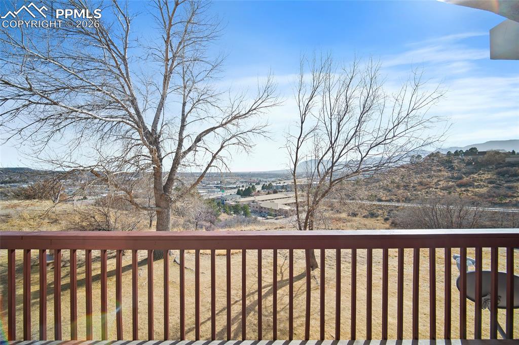 Image 45 of 48: Deck