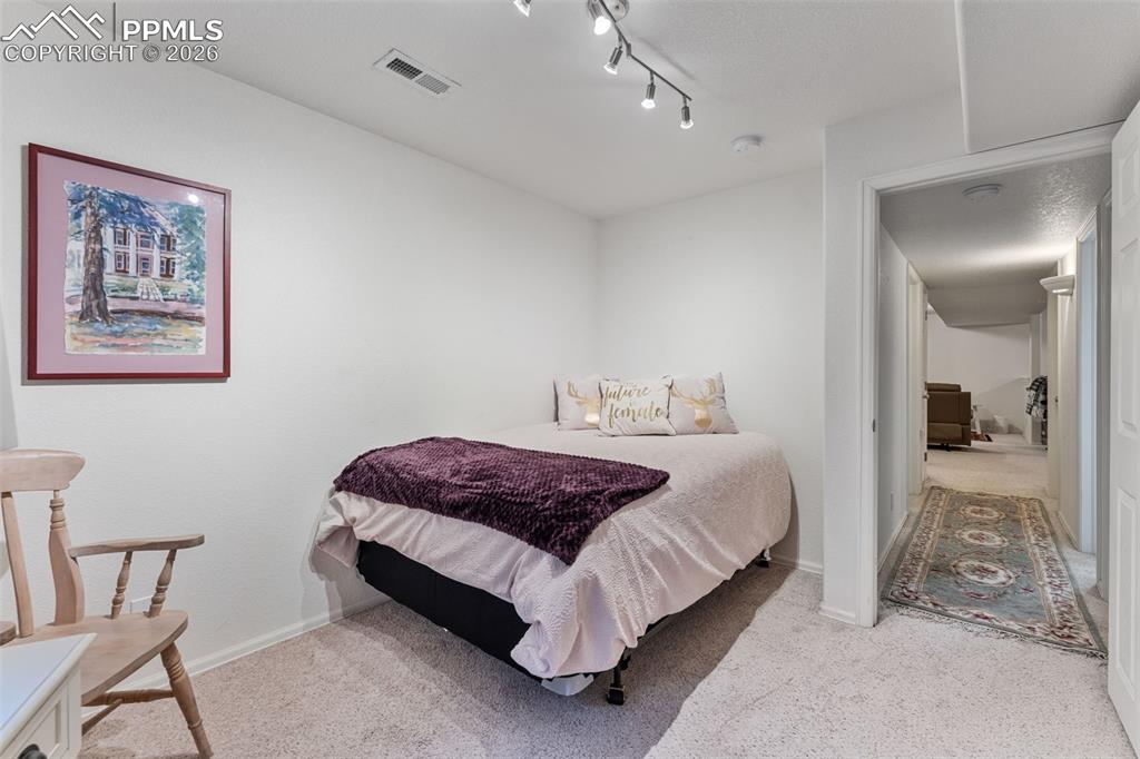 Image 24 of 36: Bedroom