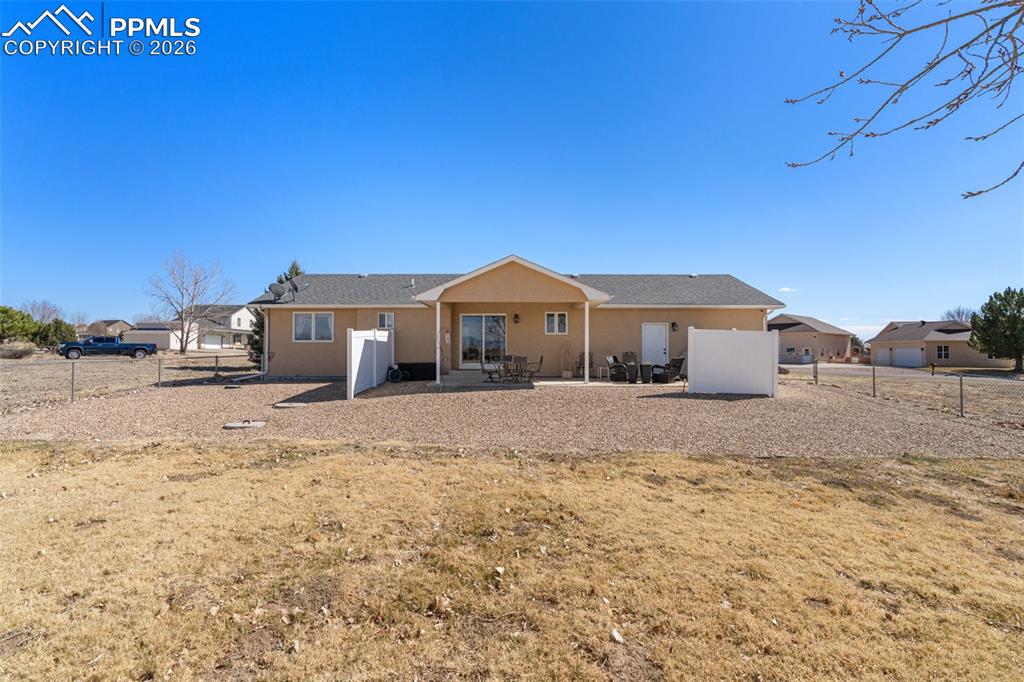 Image 34 of 36: Back of Structure