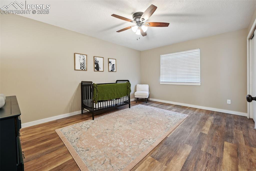 Image 21 of 38: Bedroom