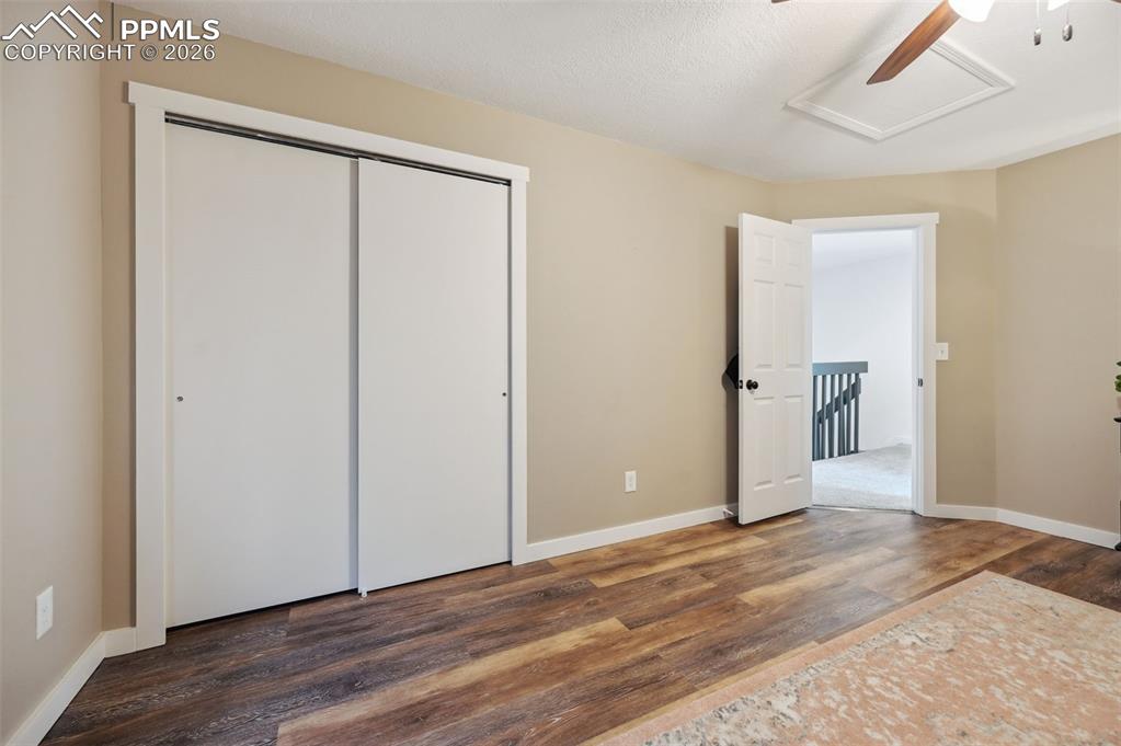 Image 22 of 38: Bedroom