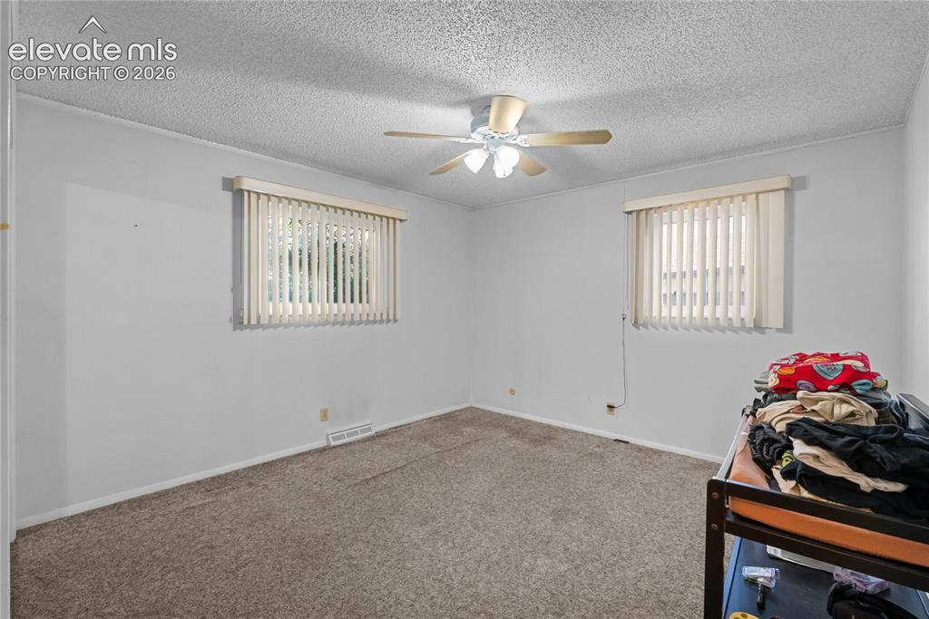 Image 11 of 36: Bedroom