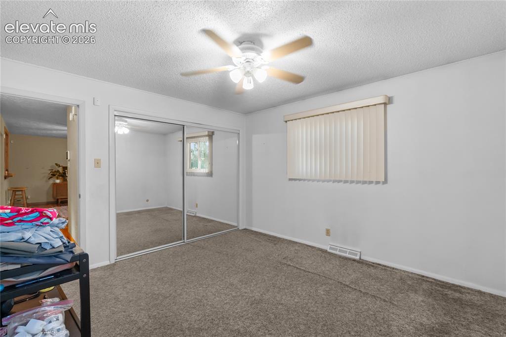 Image 13 of 36: Bedroom