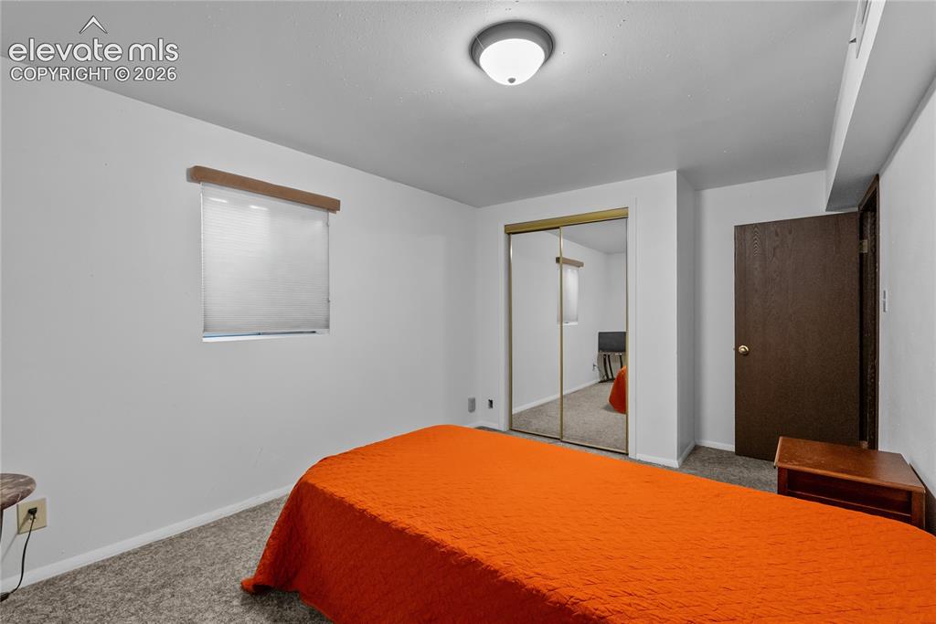 Image 22 of 36: Bedroom